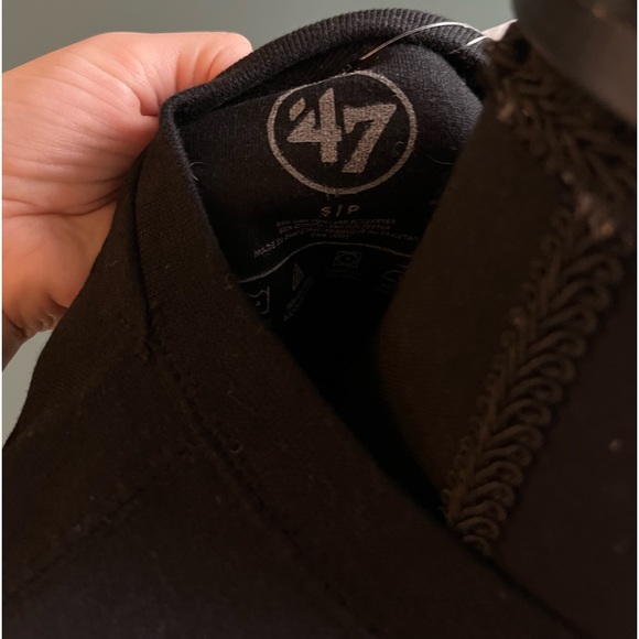 2 for $29 | NBA Crew Pocket Print | Raptors Crewneck Sweater - Picture 2 of 3